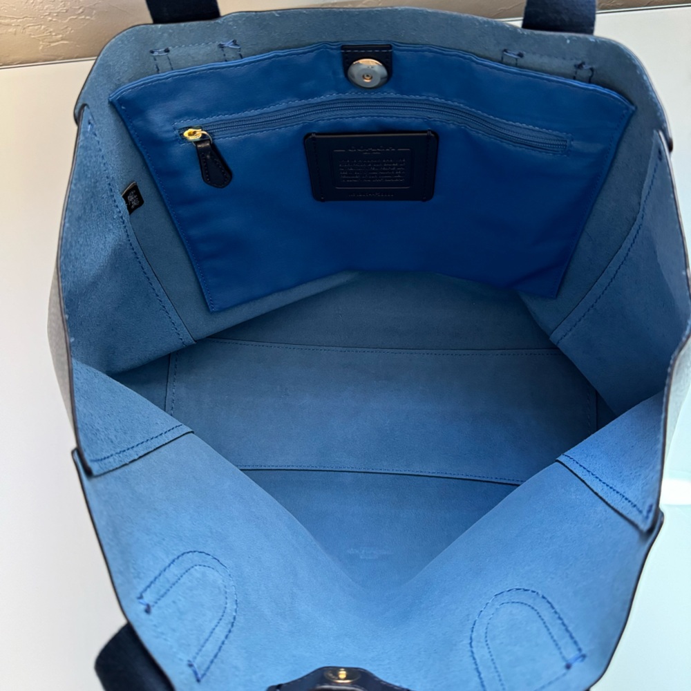 Coach Derby navy pebbled leather tote w/ snap closure - Picture 7 of 12